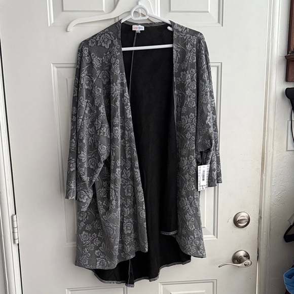 LuLaRoe Sweaters - LuLaRoe Lindsey hi-low cardigan NWT